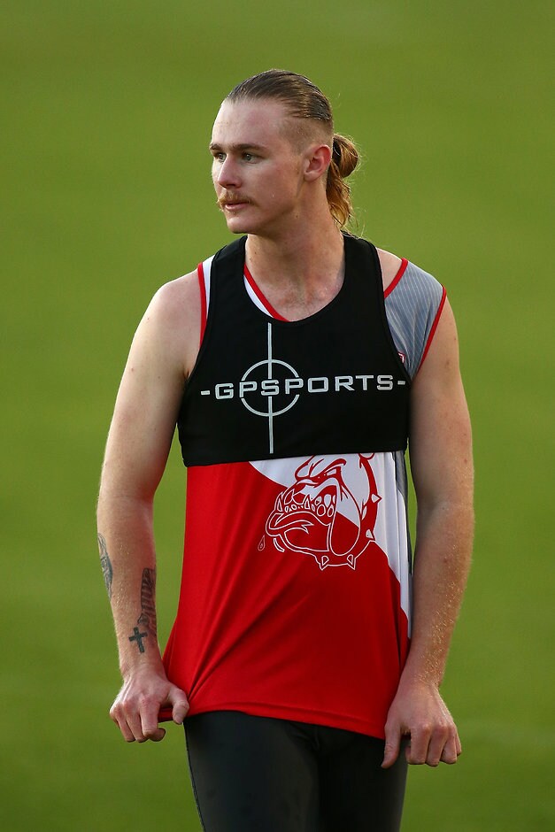 AFL 2016 Training - South Fremantle FREMANTLE, AUSTRALIA - APRIL 14: GWS Giants contracted AFL player Cam McCarthy trains with South Fremantle at Fremantle Oval on April 14, 2016 in Fremantle, Australia. (Photo by Paul Kane/AFL Photos/Getty Images)
